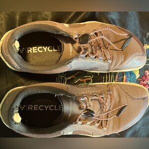 Vivobarefoot Primus  trail firm ground mauve 9/40.